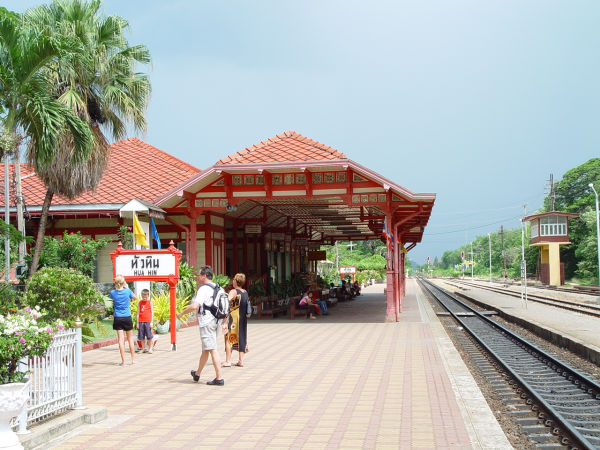 th-srt-stationofhuahin-030705-full.jpg